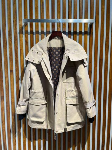 Куртка женская  Louis Vuitton LUX-96103